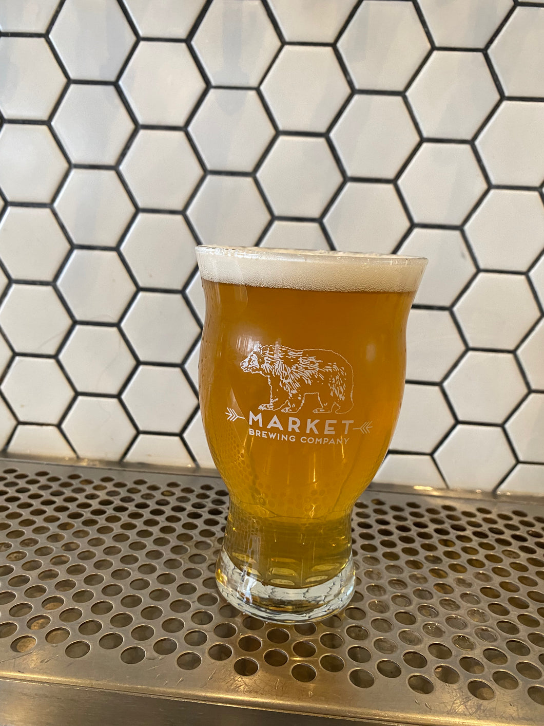 Market Brewing - 20oz Revival Glass